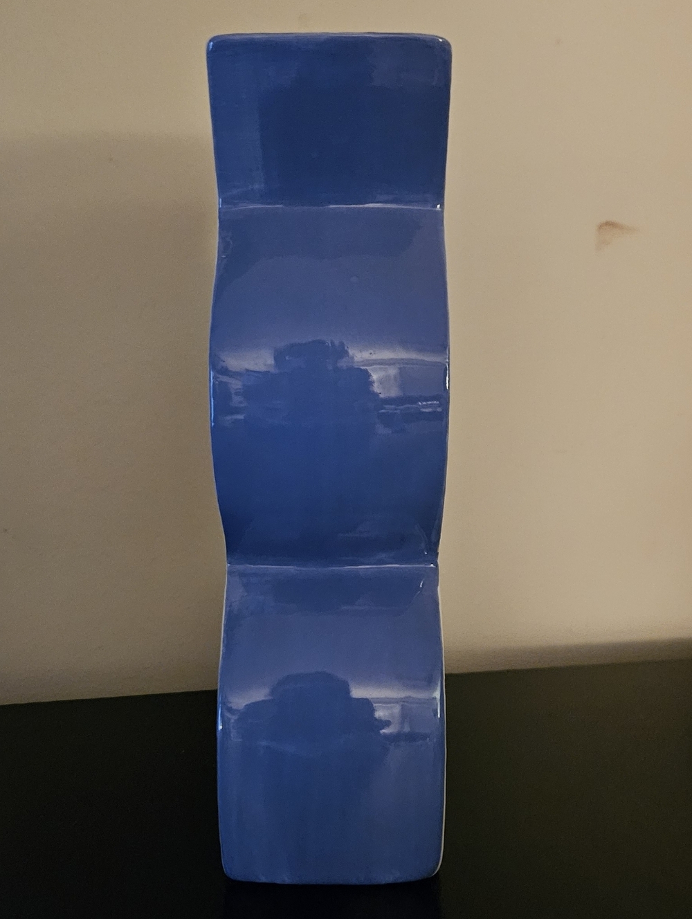 Blue Ribbon Floral Ceramic Vase - White and Blue - Picture 4 of 5